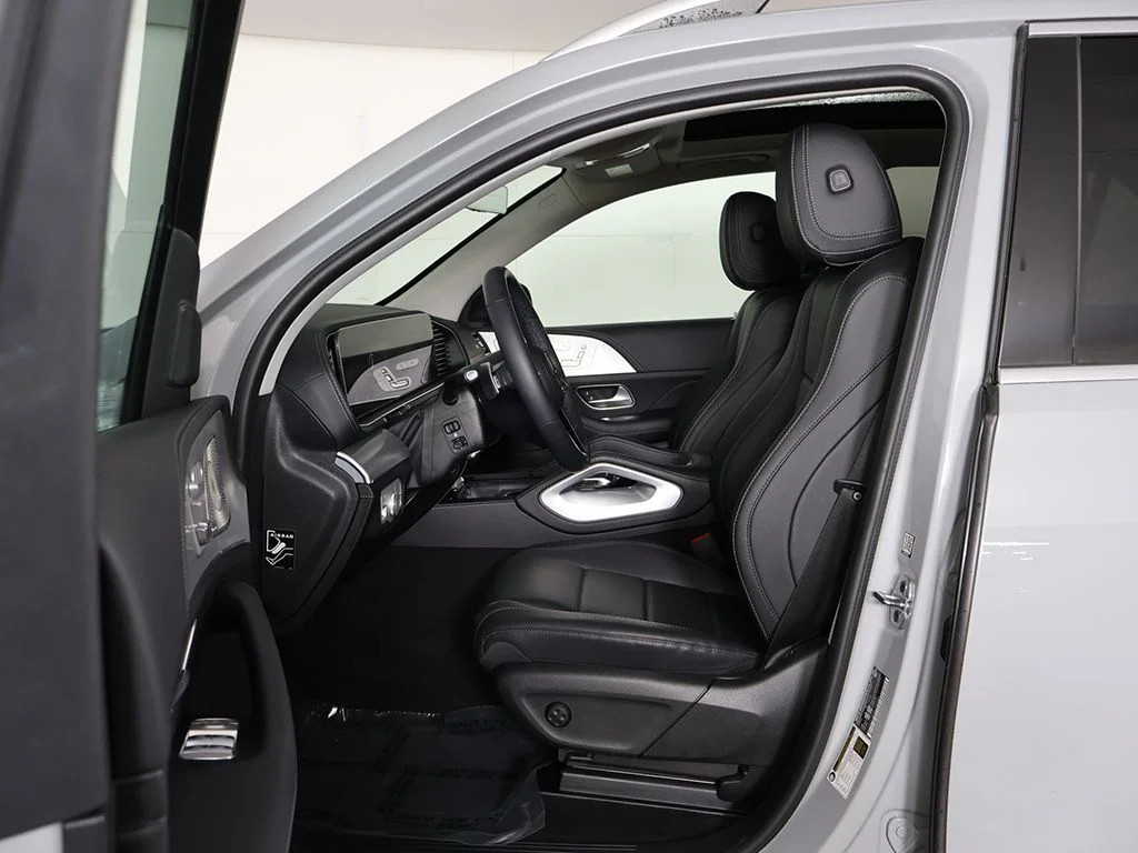 Used 2024 Gray Mercedes-Benz GLE 450 image 31