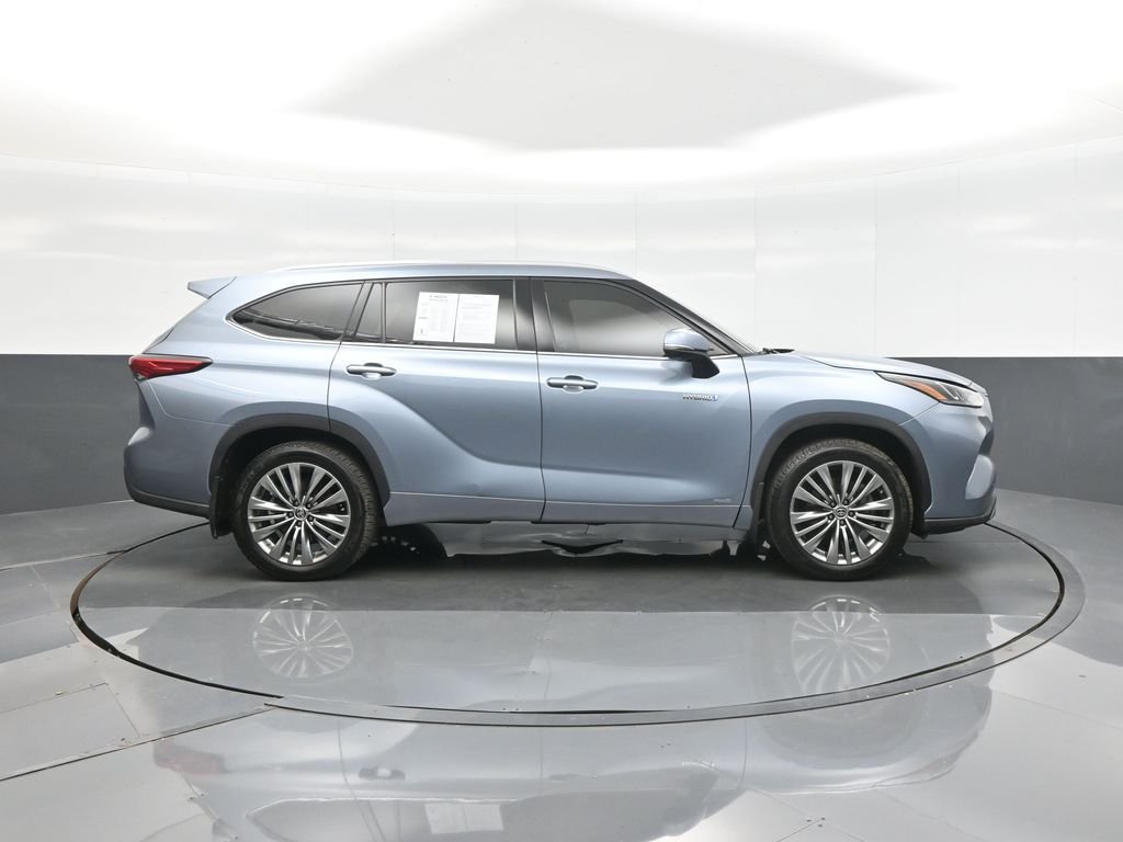 Used 2020  Toyota Platinum image 8