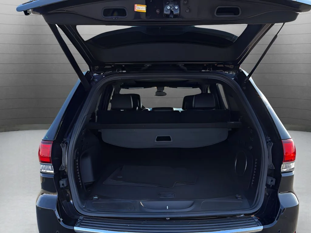 Used 2021 Black Jeep Limited image 26