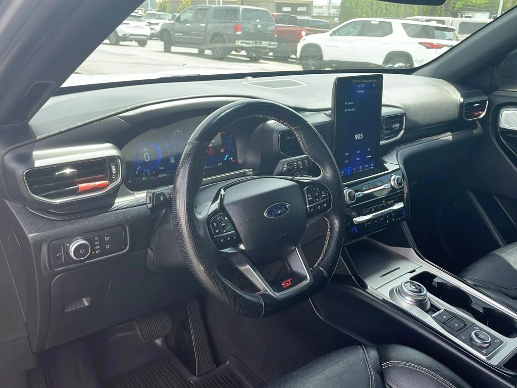 2021 Ford Explorer ST - Photo 15