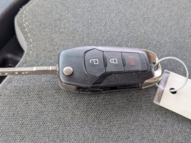 Used 2025 Oxford White Ford XLT image 25