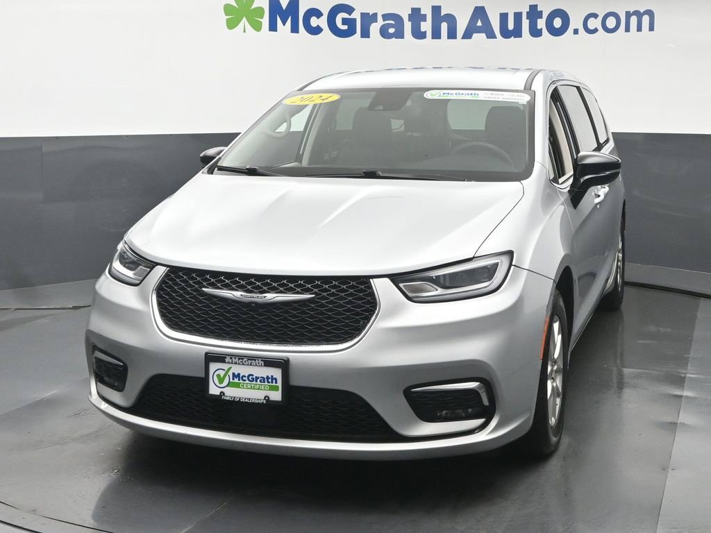 Used 2024 Silver Chrysler Touring L image 24