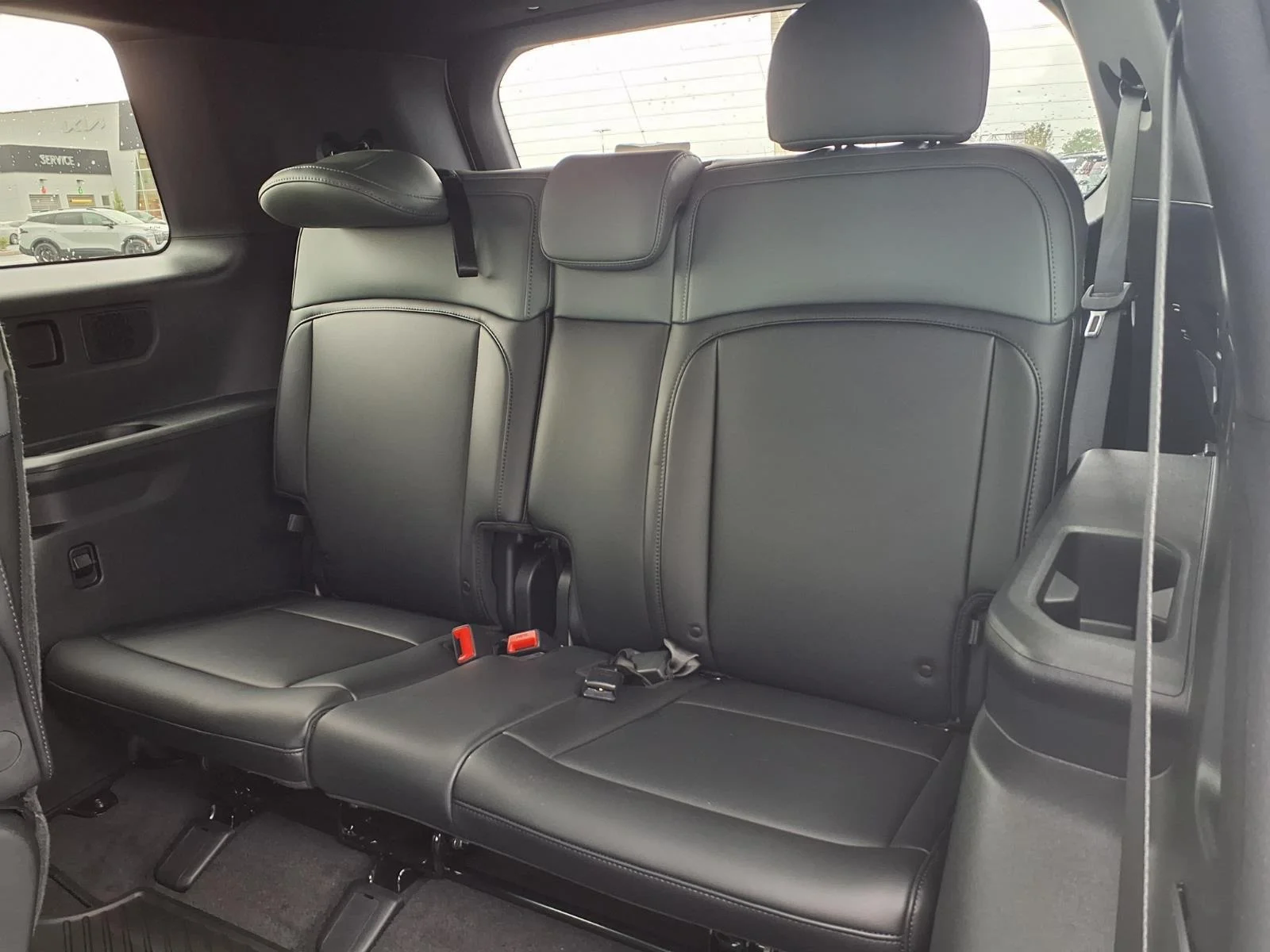 New 2027 Glacial White Pearl Kia X-Line SX image 8