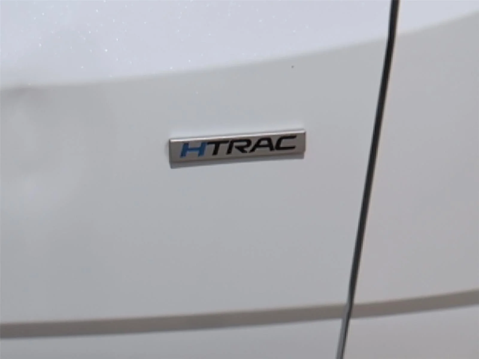 Used 2024 White Pearl Hyundai SEL image 5