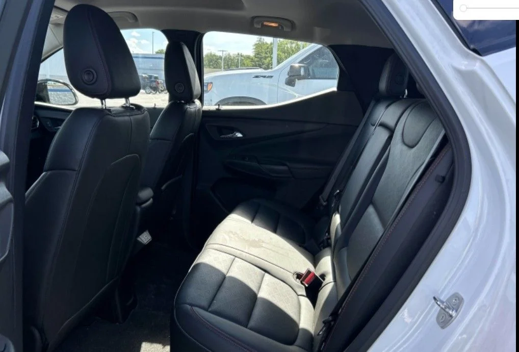 Used 2023 White Chevrolet Premier image 4