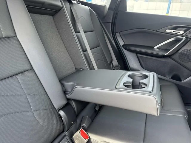 Used 2025 Green BMW xDrive28i image 39