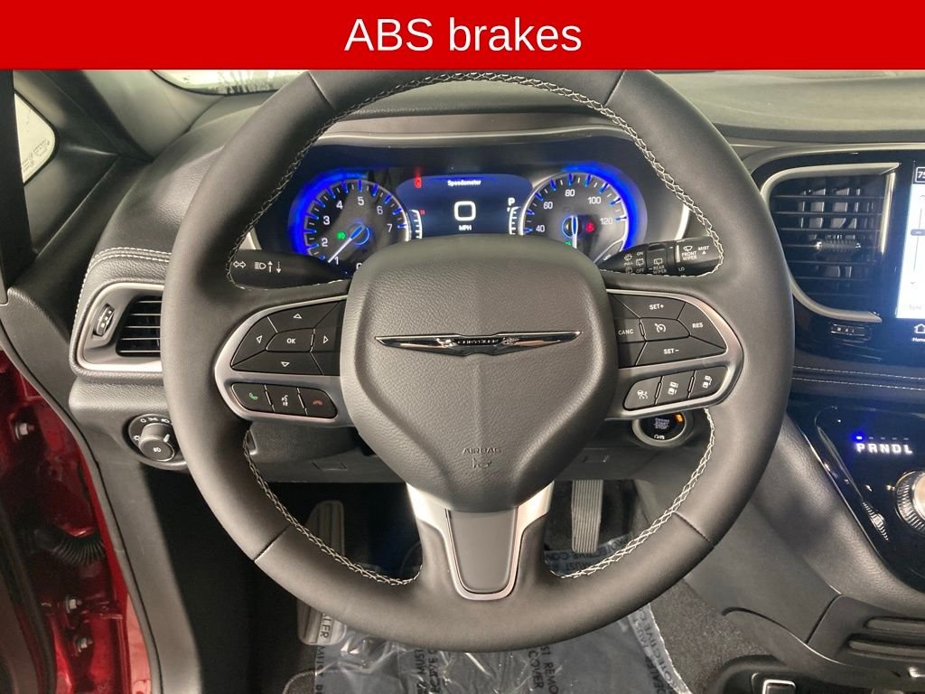 2026 Chrysler Pacifica Select - Photo 9