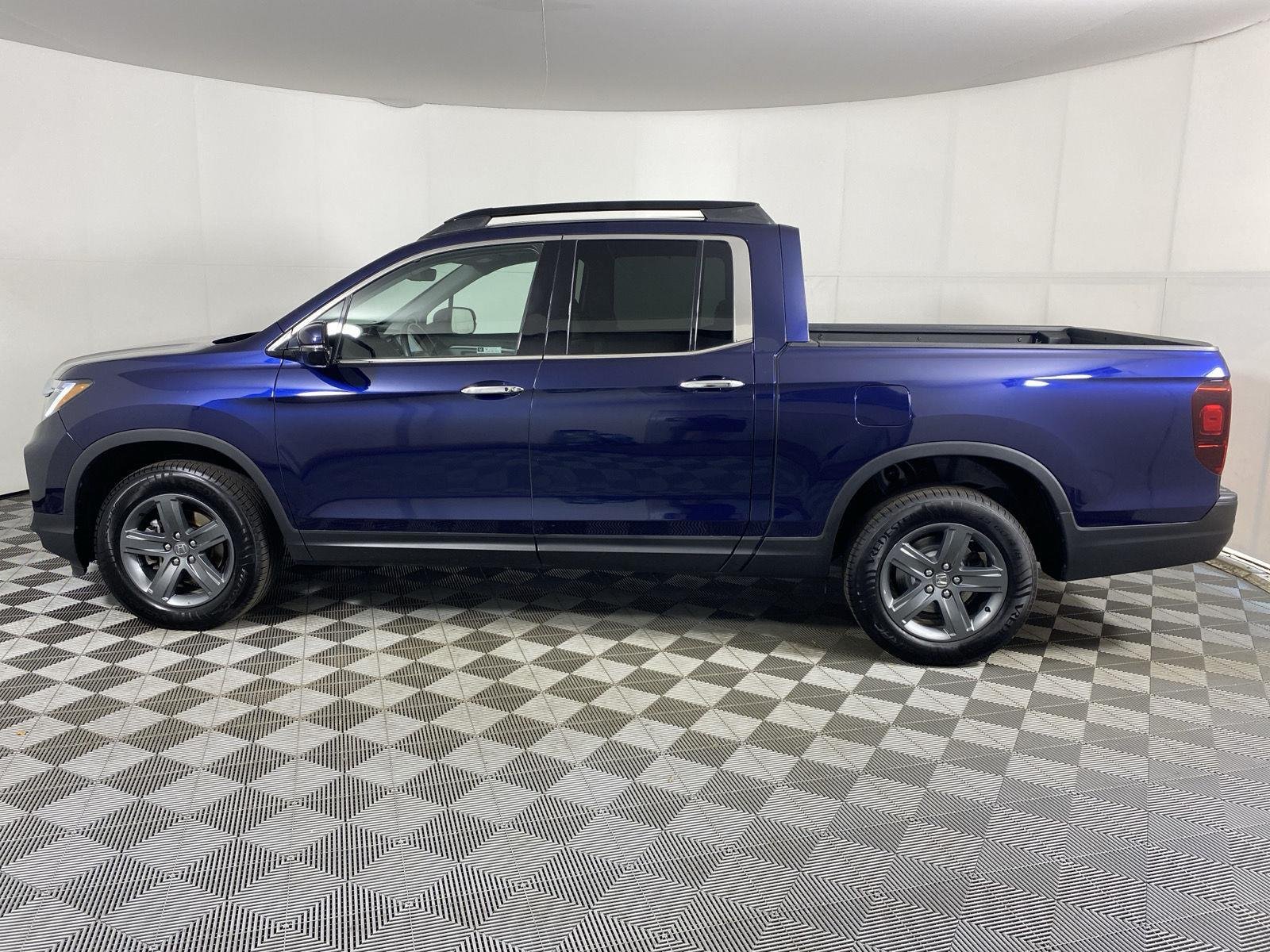 Used 2023 Obsidian Blue Pearl Honda RTL-E image 4