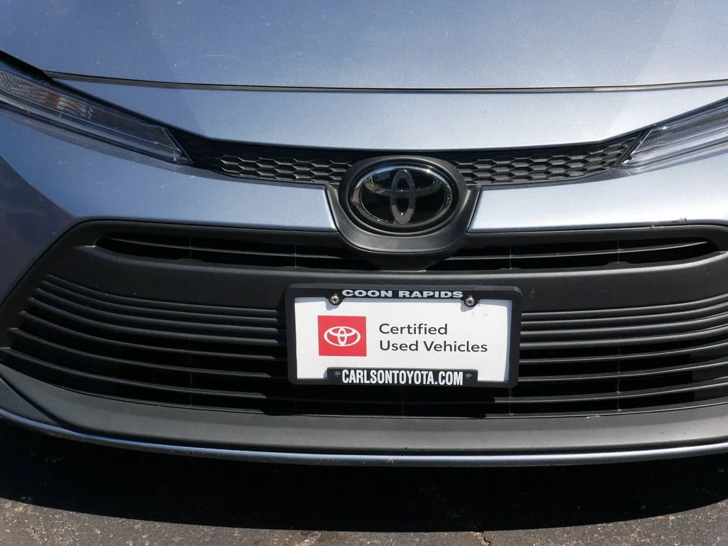 Used 2024  Toyota LE image 9