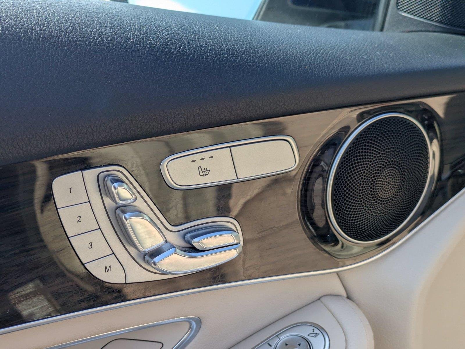 Used 2016 Lunar Blue Metallic Mercedes-Benz GLC 300 image 14