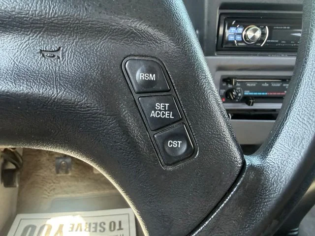 Used 1994 Green Ford XLT image 18