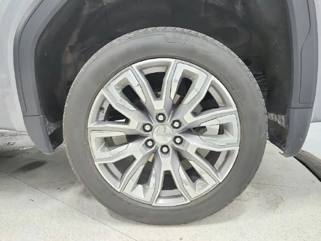 Used 2024 Silver GMC Denali image 20