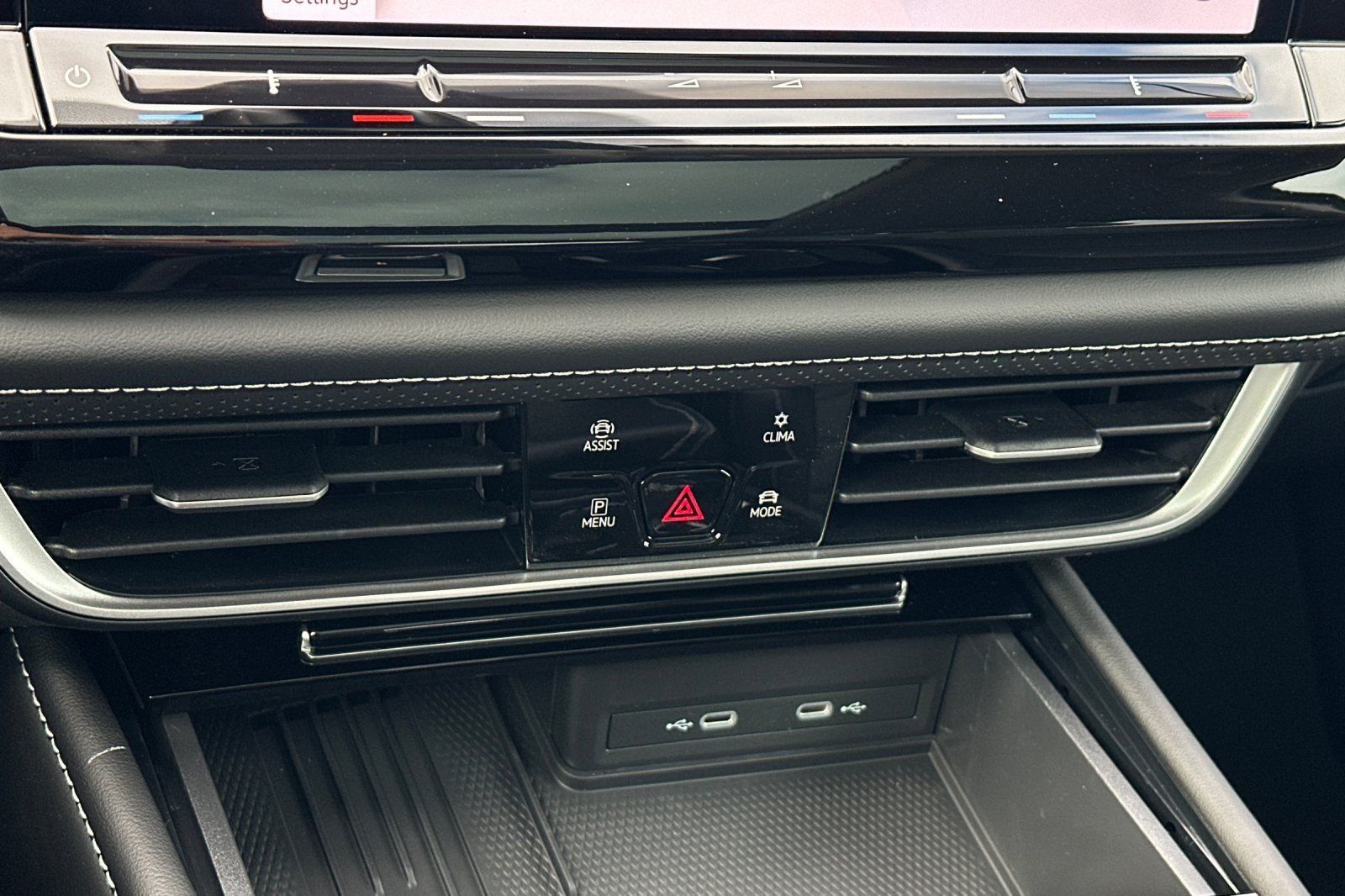 New 2026 Avocado Green Pearl Volkswagen SEL image 21
