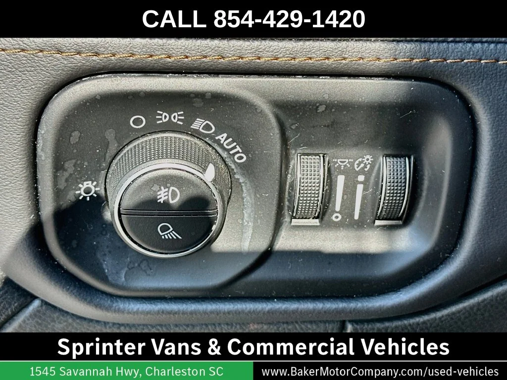 Used 2019 Black Ram Laramie Longhorn image 11