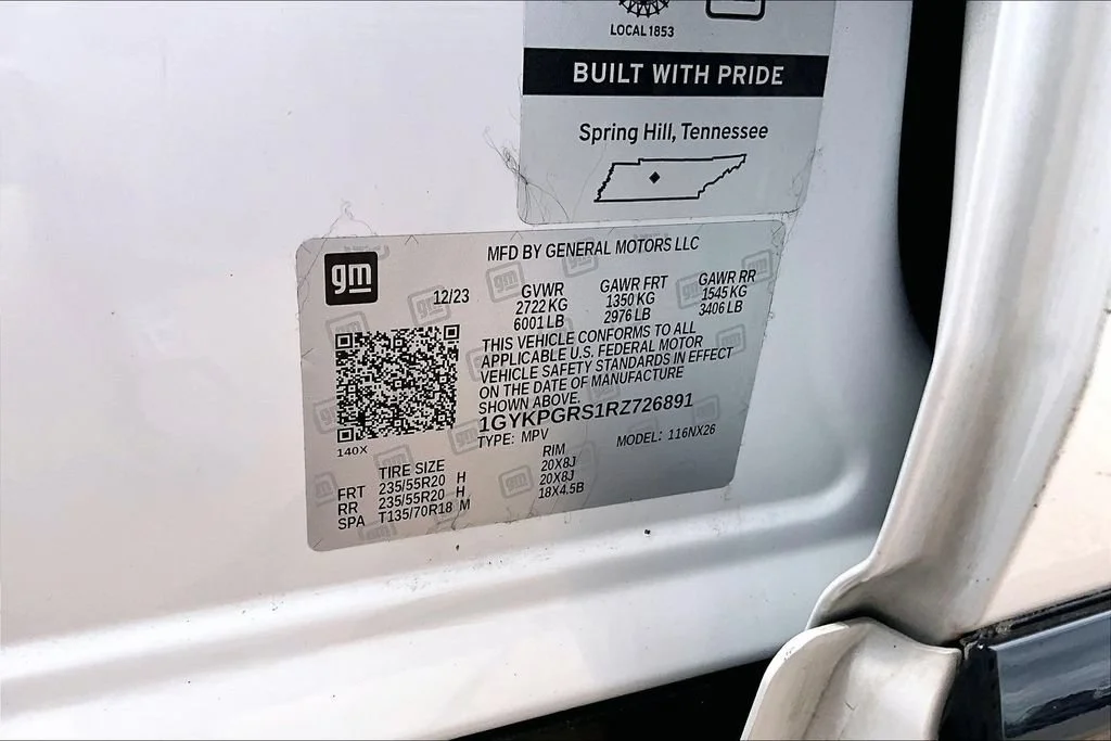 Certified Used 2024 Crystal White Tricoat Cadillac Sport image 34