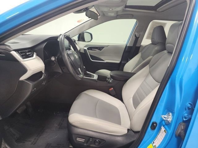 2021 Toyota RAV4 XLE Premium - Photo 21