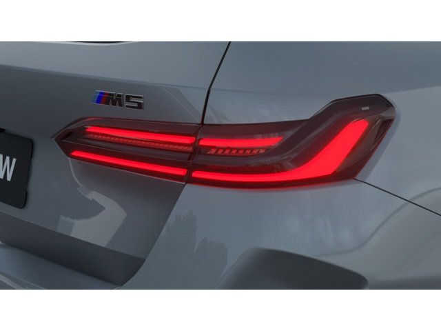 New 2027 Brooklyn Grey Metallic BMW M5 image 8