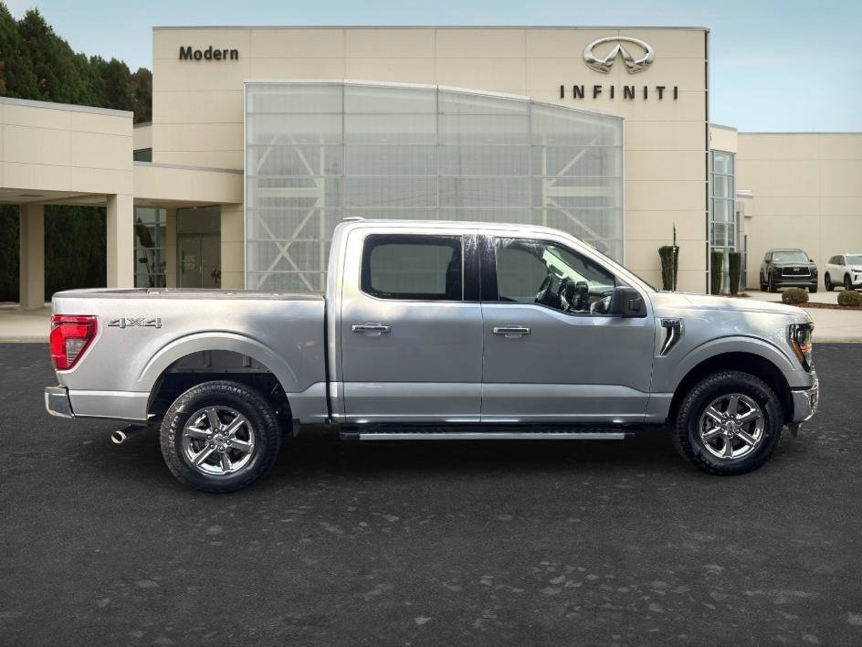 Used 2025 Iconic Silver Metallic Ford XLT image 4