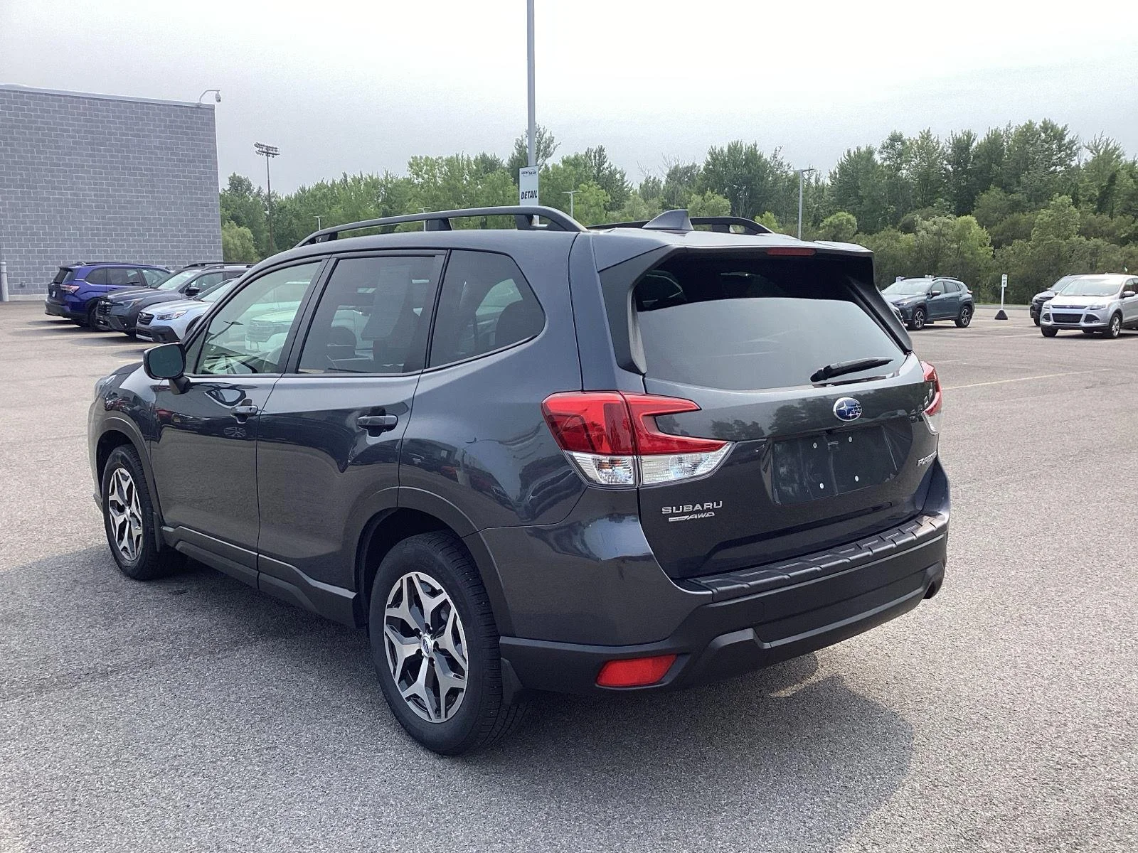 Used 2022 Magnetite Gray Metallic Subaru Premium image 5