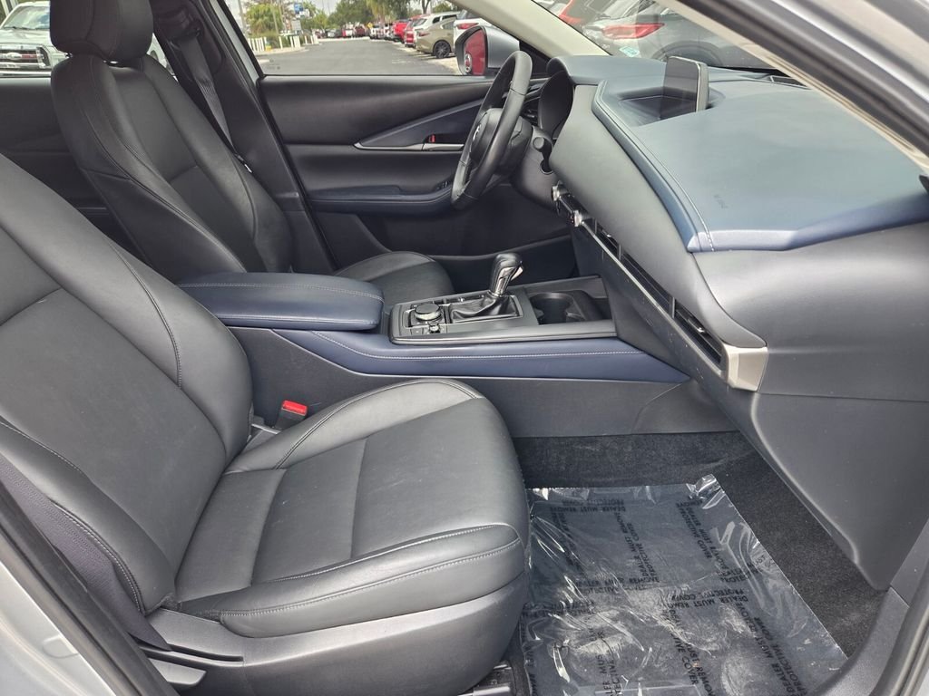 Used 2021 Silver Mazda Select image 15