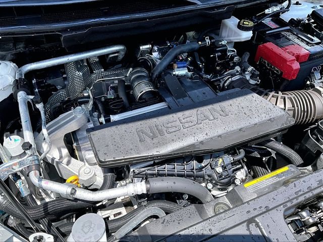 Used 2025 White Nissan S image 32