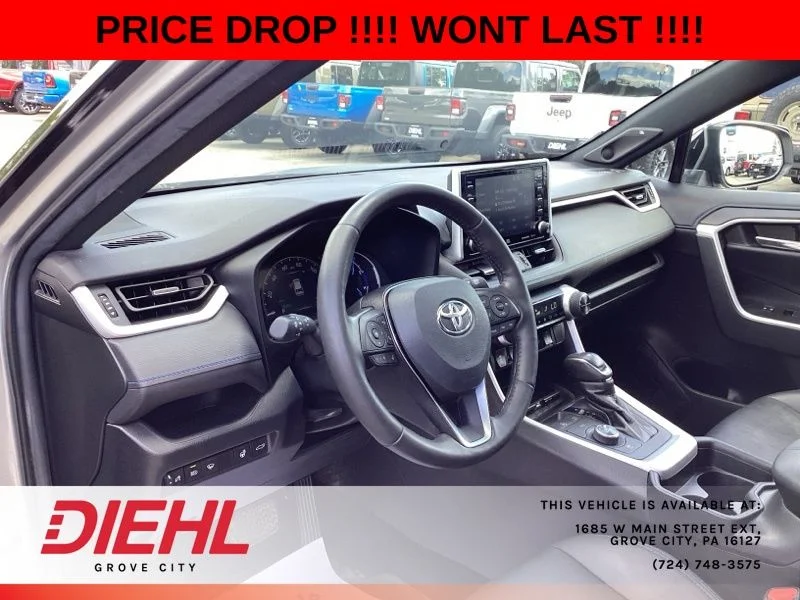 Used 2021 Silver Toyota XSE image 30
