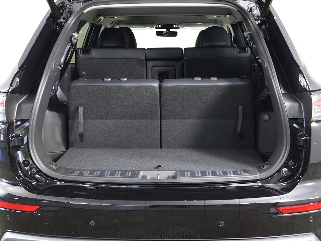 2025 Mitsubishi Outlander SEL - Photo 23