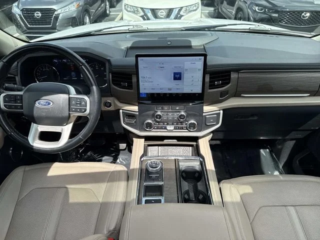 Used 2024 White Ford Limited image 21