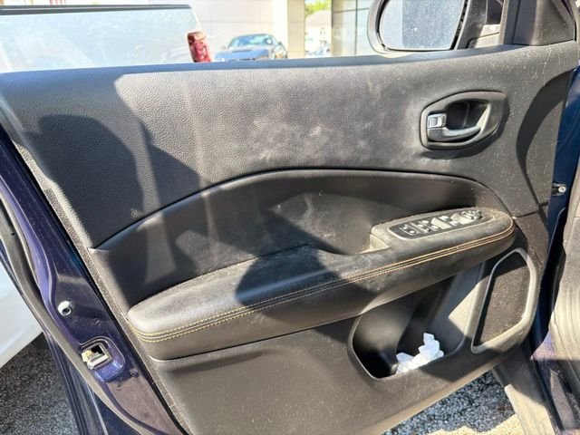 Used 2018 Blue Jeep Limited image 11