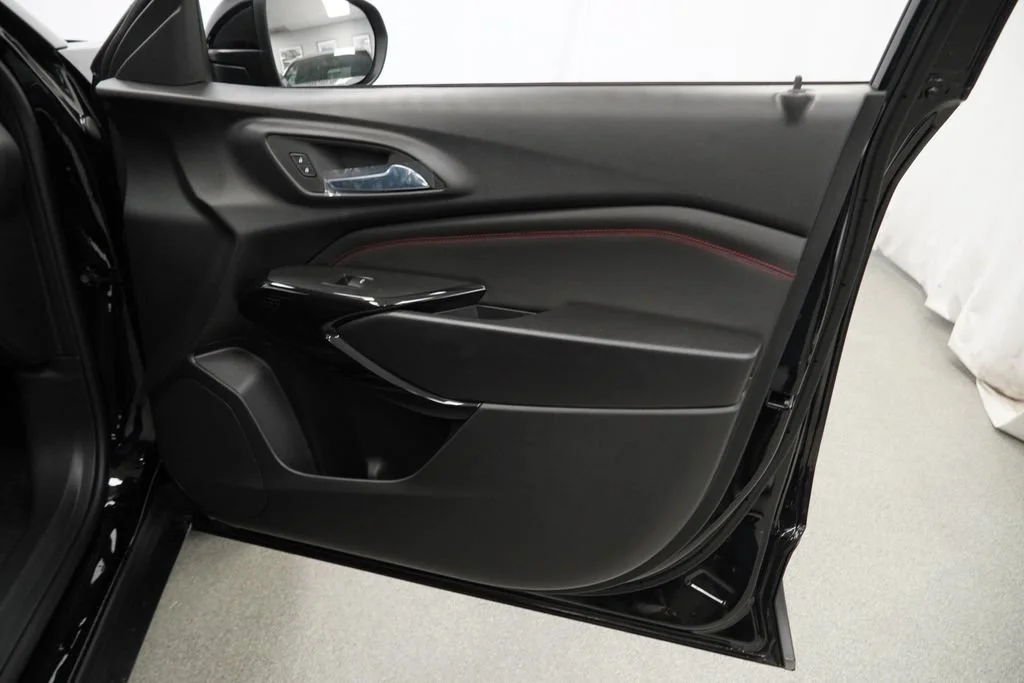 New 2026 Mosaic Black Metallic Chevrolet 2RS image 26