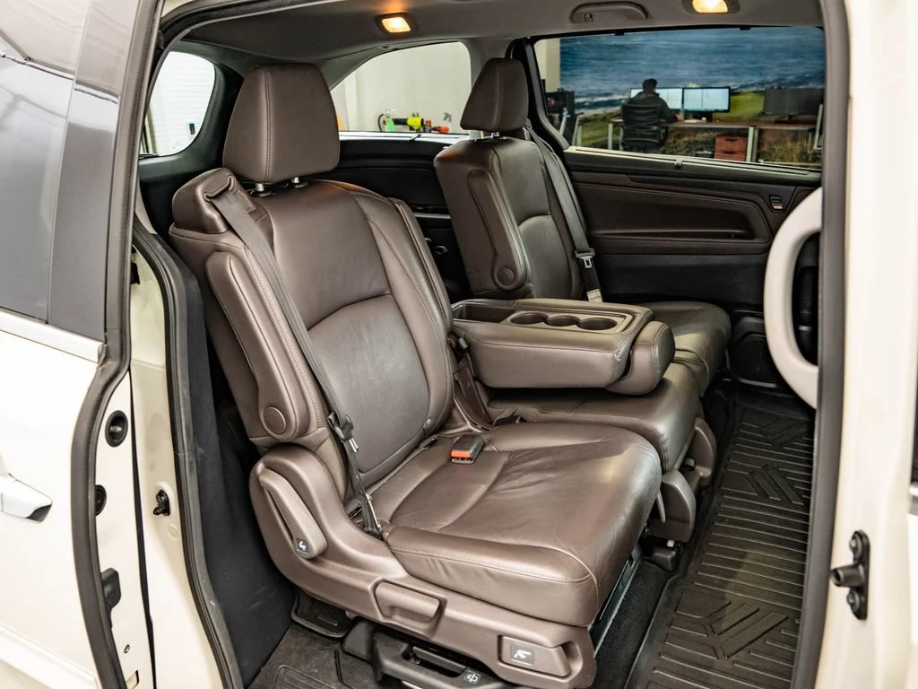 Used 2019 White Diamond Pearl Honda Elite image 54