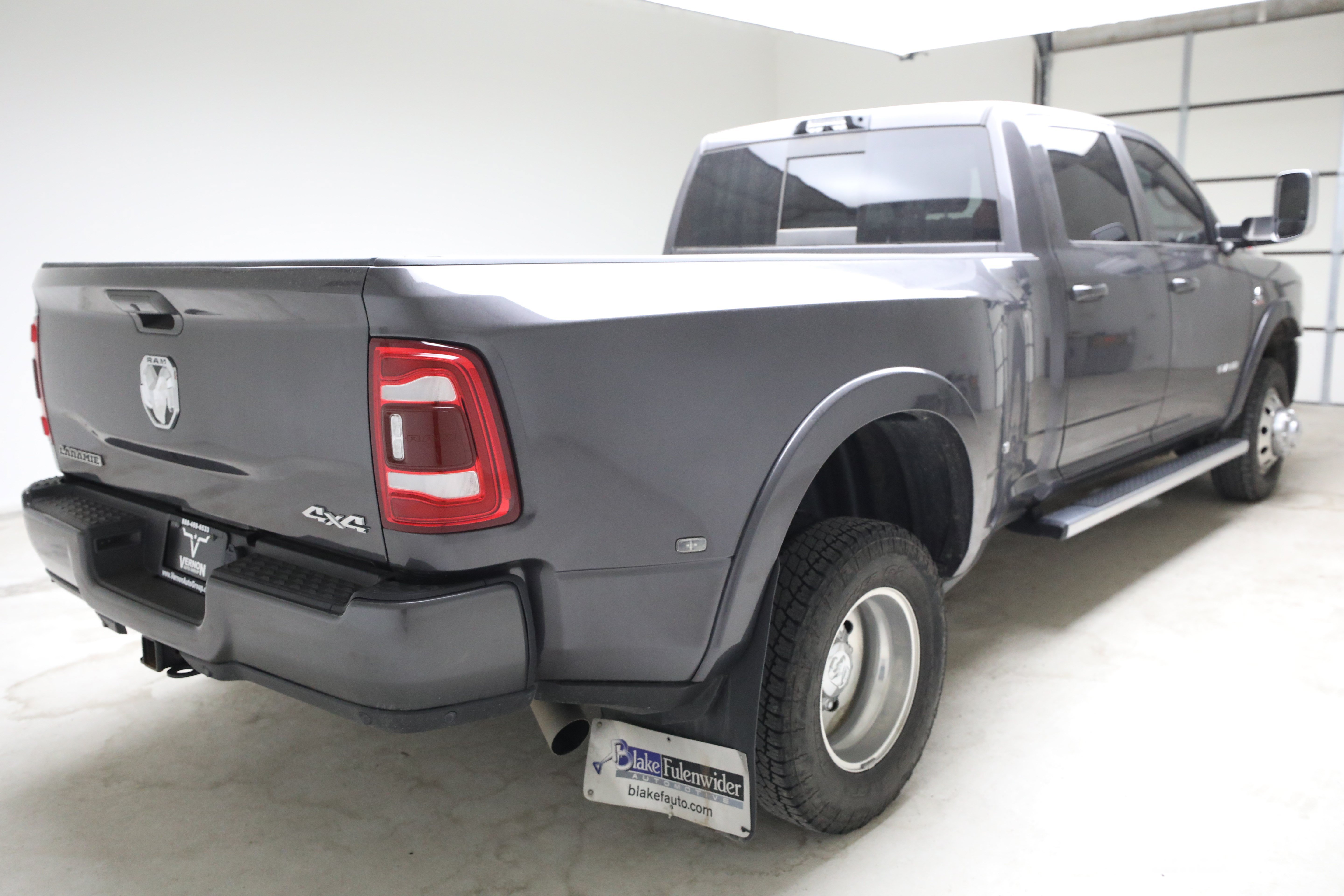 Used 2020 Granite Crystal Metallic Clearcoat Ram Y image 4