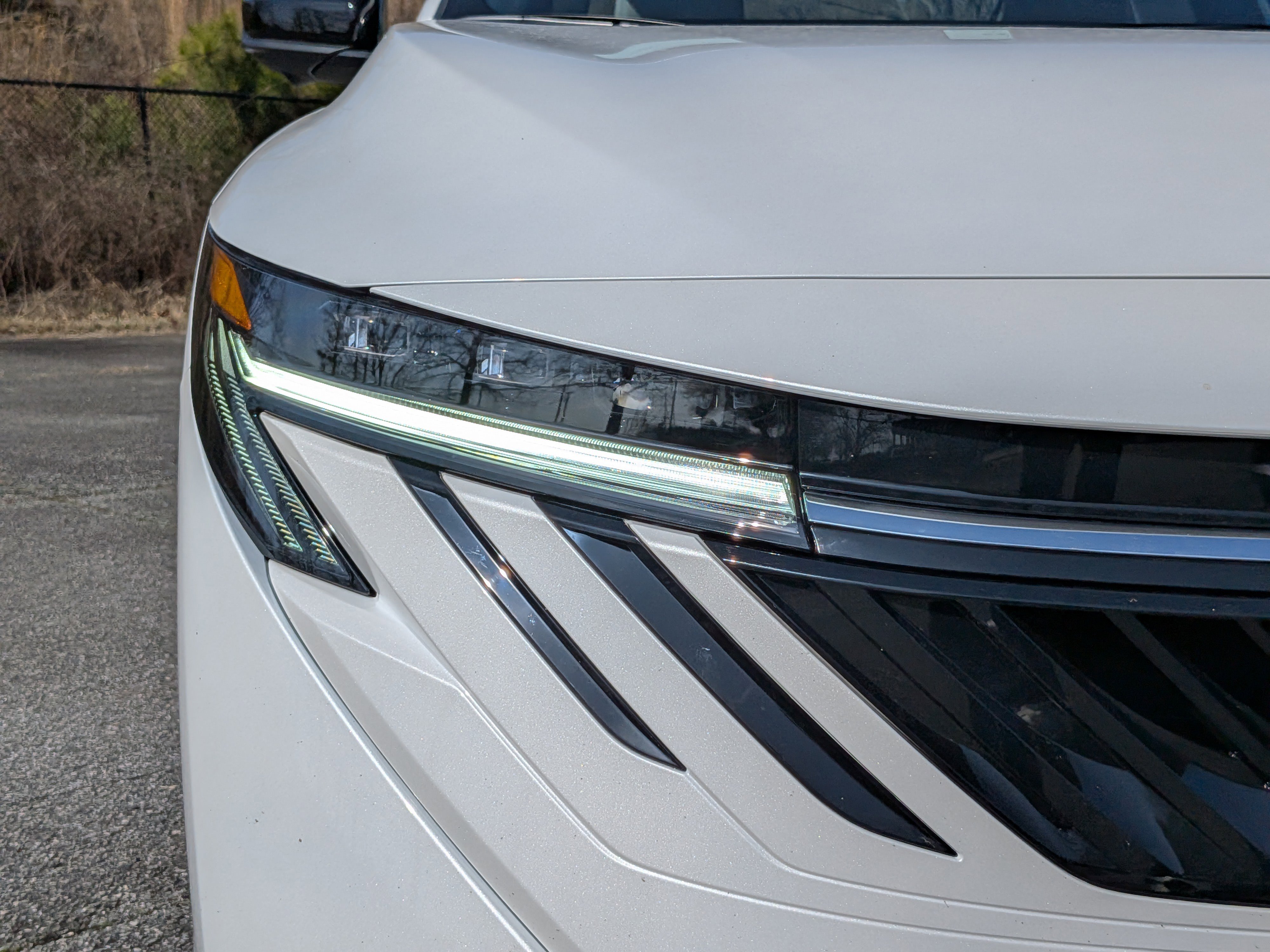 New 2026 White Nissan SL image 8