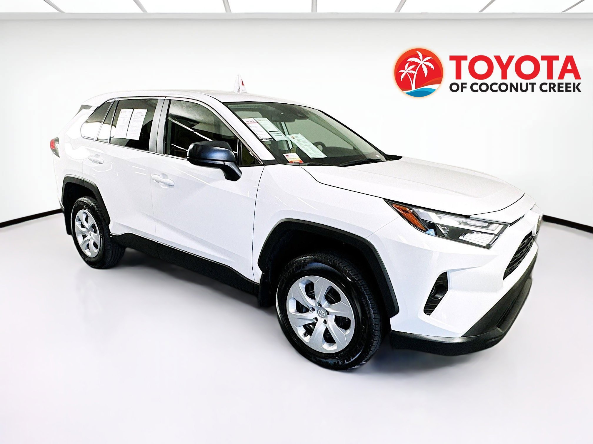 2025 Toyota RAV4 thumbnail 3