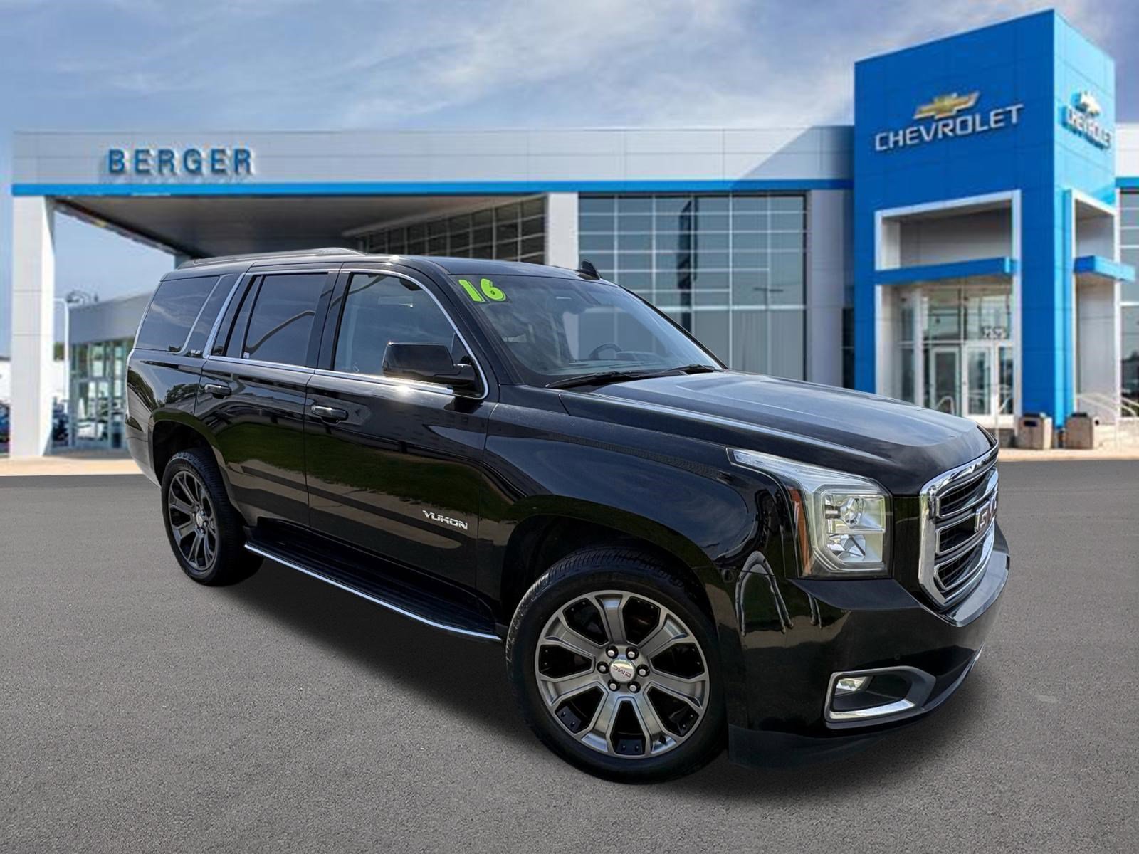 2016 GMC Yukon 4WD SLE's photo