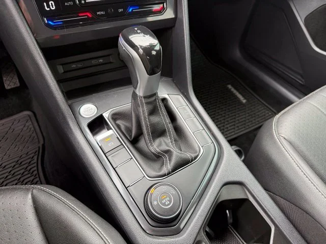 2023 Volkswagen Tiguan SE - Photo 17