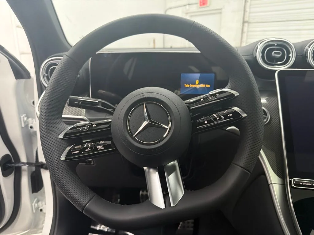 New 2027 White Mercedes-Benz GLC 300 image 15