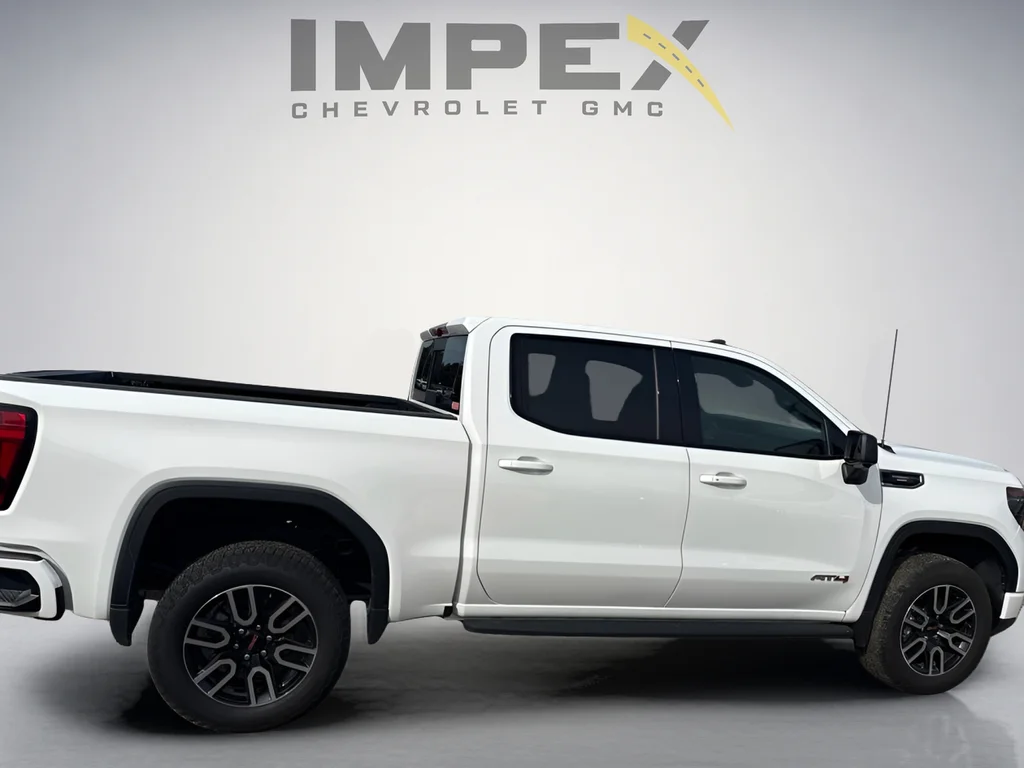 Used 2025 White GMC AT4 image 6