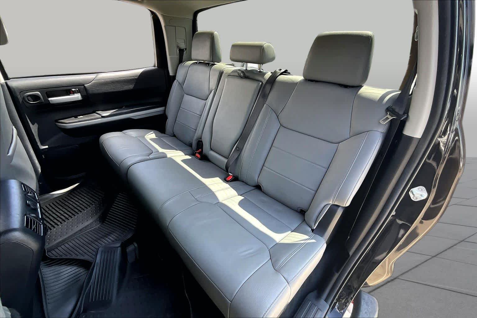 Used 2021 Midnight Black Metallic Toyota SR5 image 19