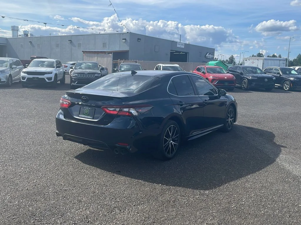 Used 2024 Pre-Dawn Grey Mica Toyota SE image 7