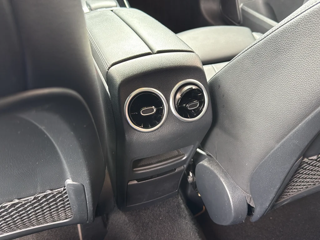 Used 2021 Black Mercedes-Benz GLA 250 image 29