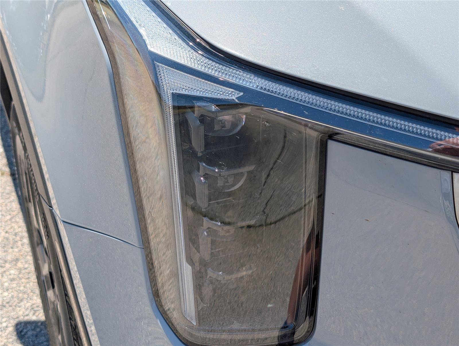 Used 2025 Wolf Gray Kia S image 4