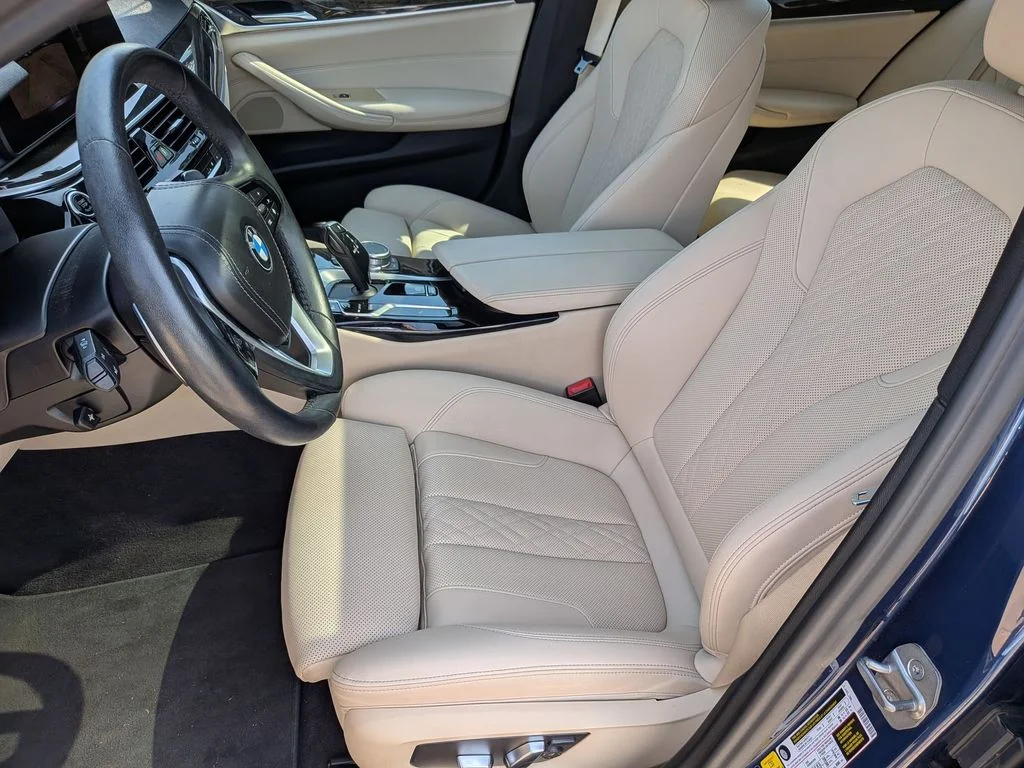 Used 2022 Blue BMW 530i xDrive image 12