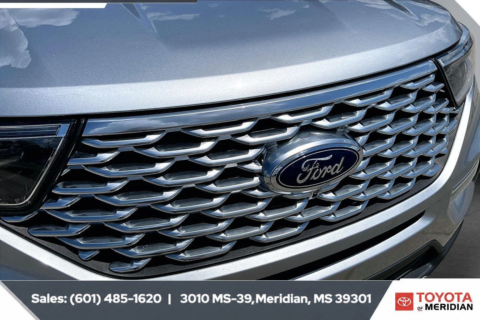 Used 2020 Iconic Silver Ford Platinum image 22