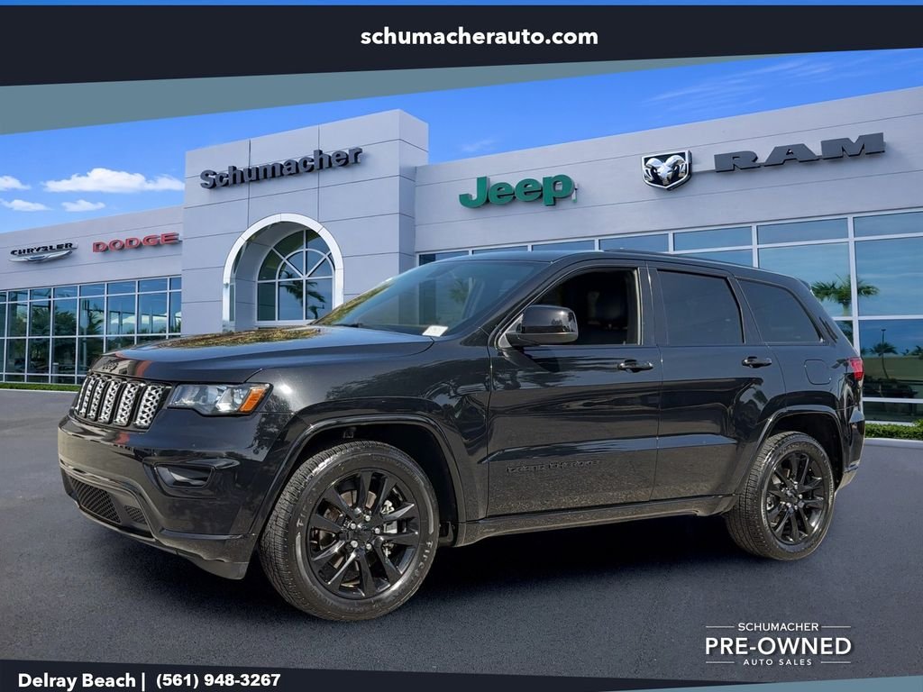 Used 2021 Black Jeep Laredo X image 3