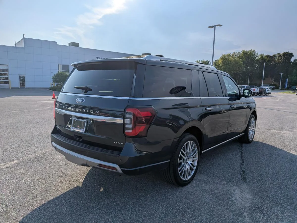 Used 2022 Blue Ford Platinum Max image 5