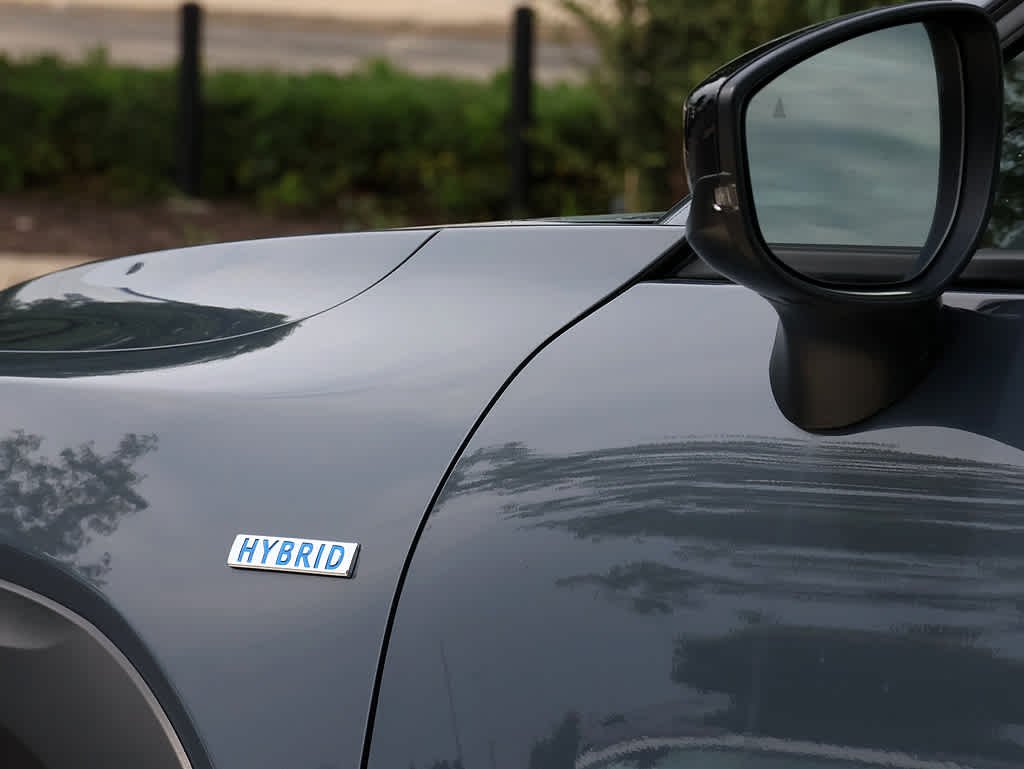 Used 2025 Polymetal Gray Metallic Mazda Premium Package image 9