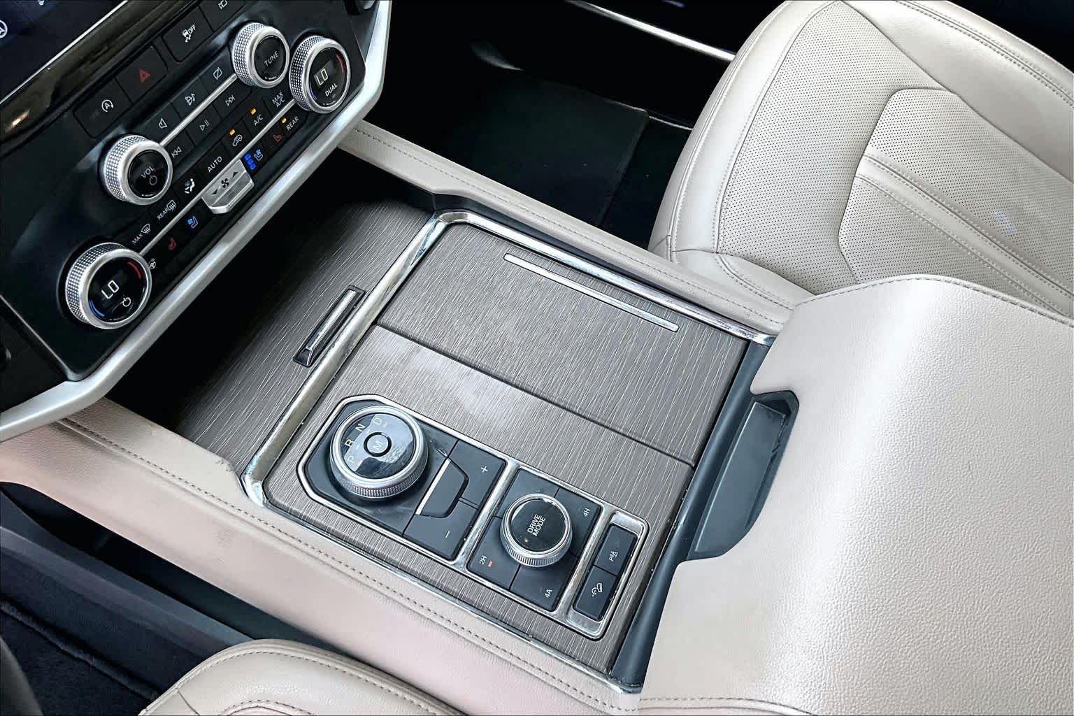 Used 2024 Dark Matter Gray Metallic Ford Limited image 26