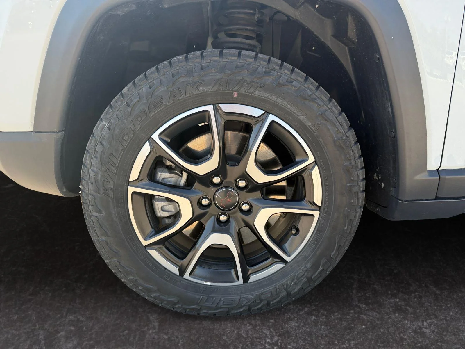 Used 2025 Bright White Clearcoat Jeep Trailhawk image 25