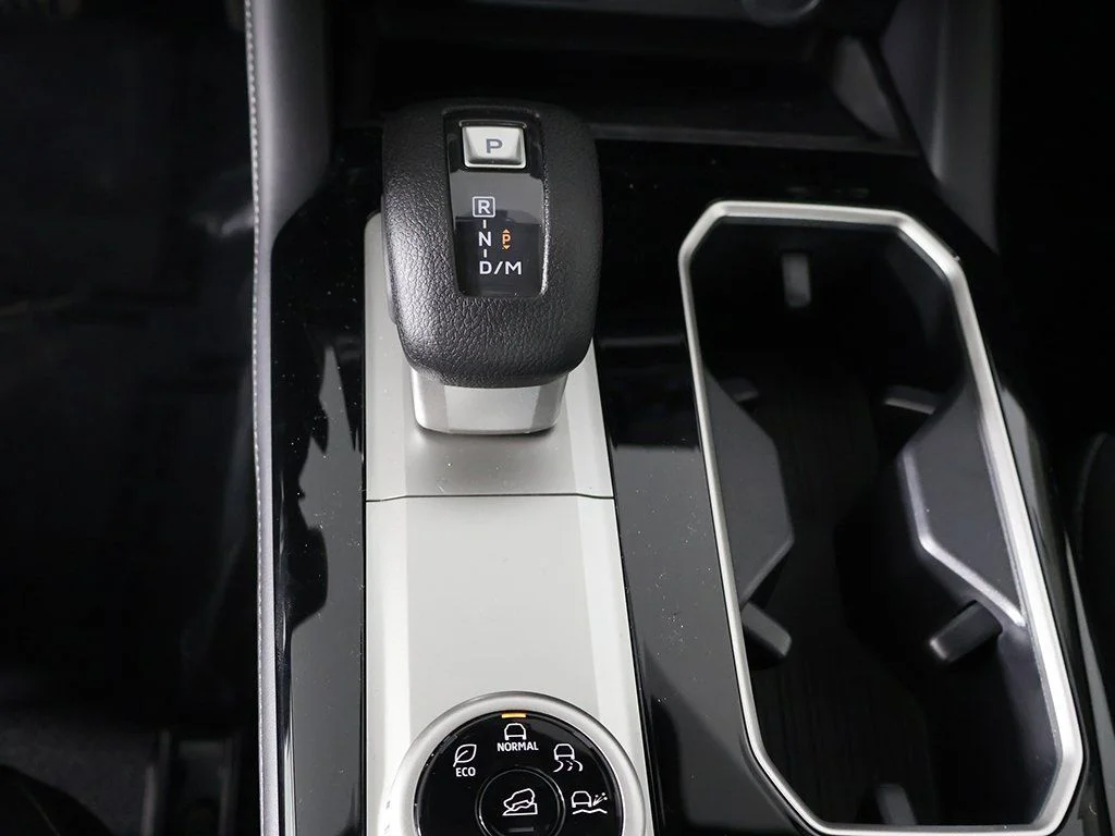 New 2026 Black Mitsubishi ES image 46